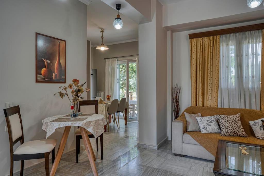 La Casa De Cambo Villa Gaitani Luaran gambar