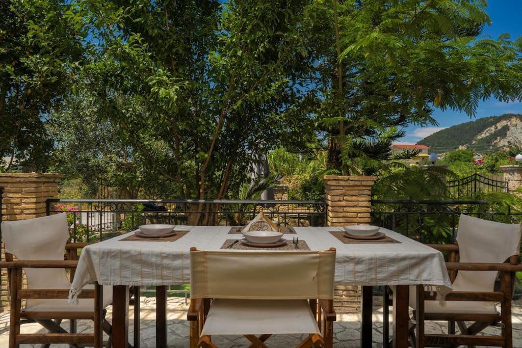 La Casa De Cambo Villa Gaitani Luaran gambar