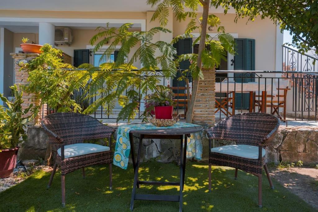 La Casa De Cambo Villa Gaitani Luaran gambar